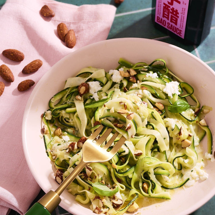 Pâtes de courgettes & amandes cumin